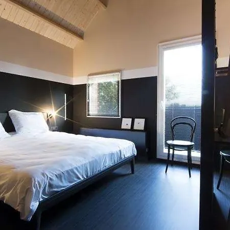 Hotel Design Modez 3*