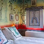 Design Modez Hotel