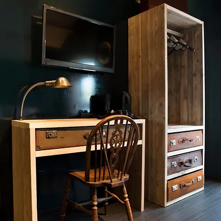 호텔 Design Modez 3*